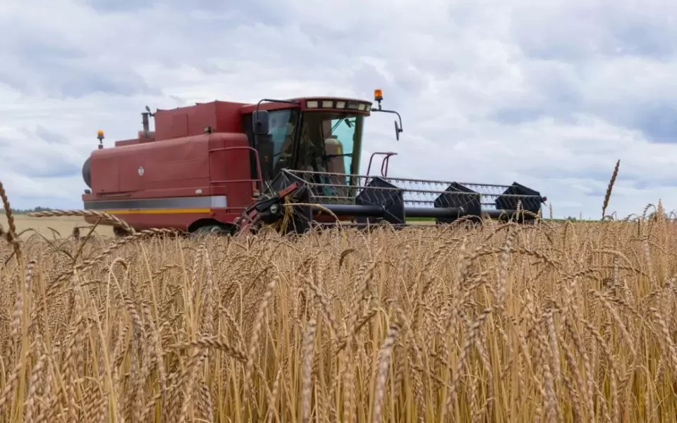 painting of agricultural machinery