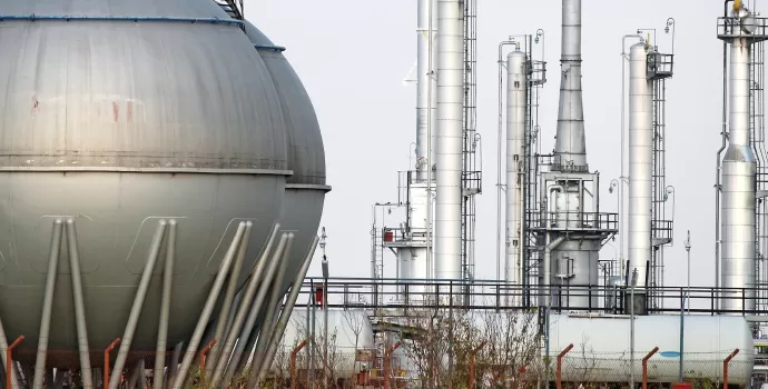 Tanks, chemical complex